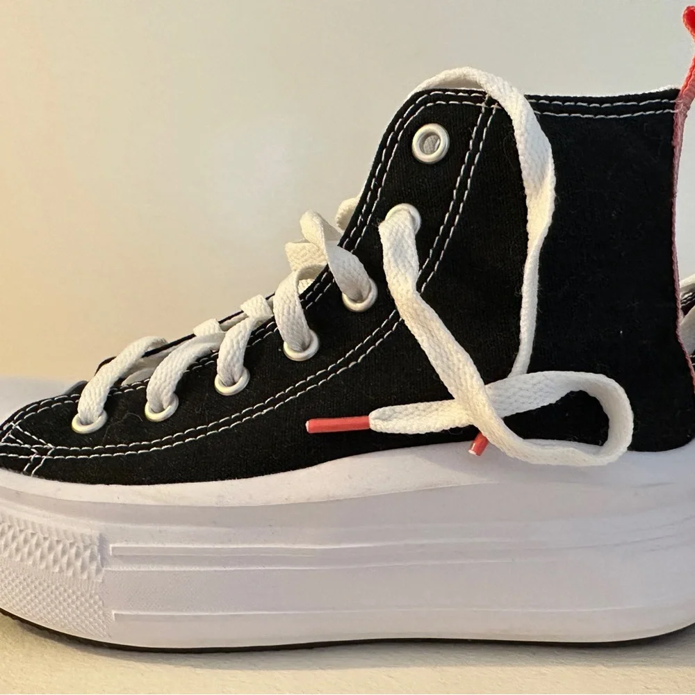 Converse Kids Black High-Top Platform Sneakers with Pink Heel Tab